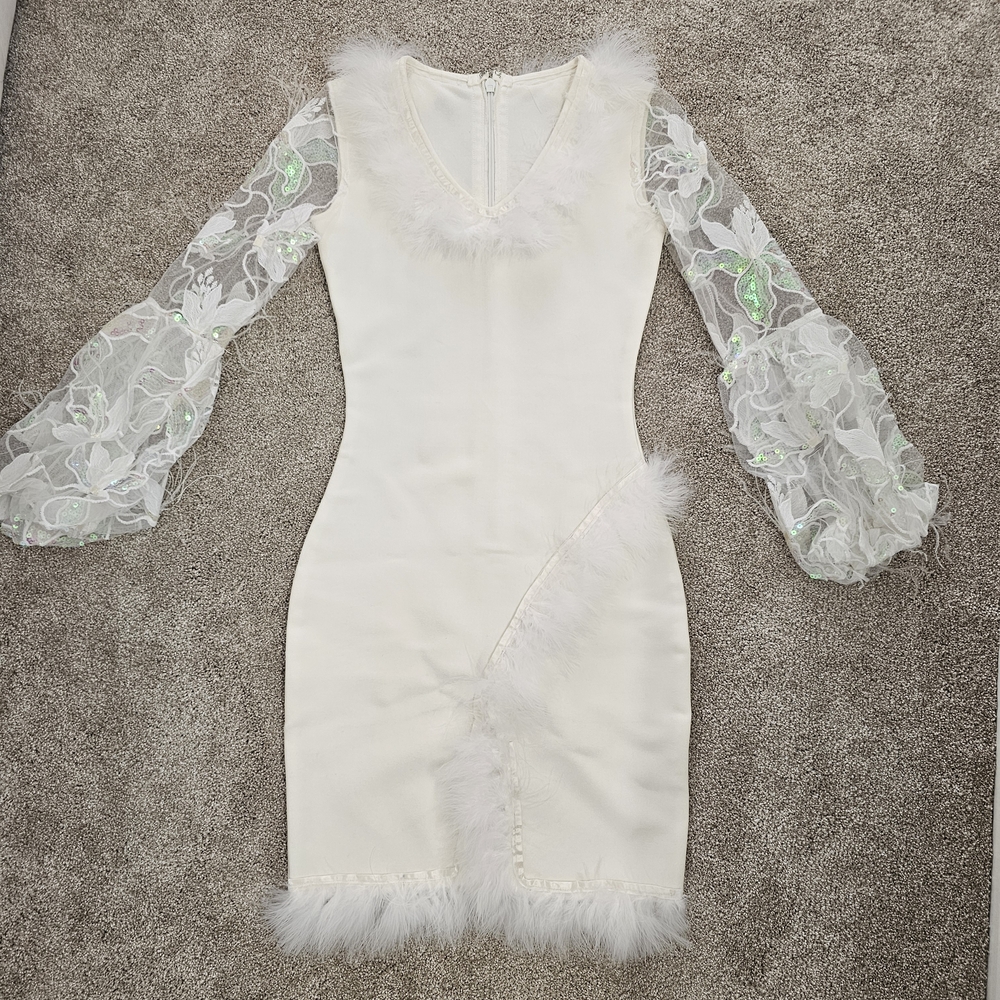 Elegant White Lace Sleeve Dress
